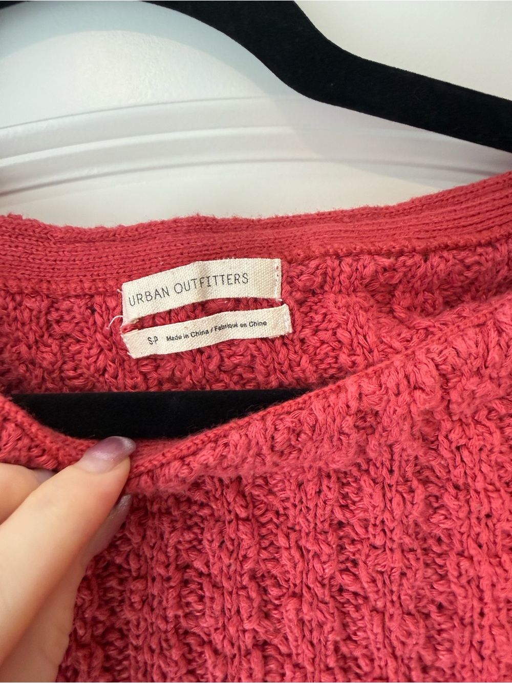 Cropped Ribbed Knit Long-Sleeve Top in Raspberry - Picture 2 of 3